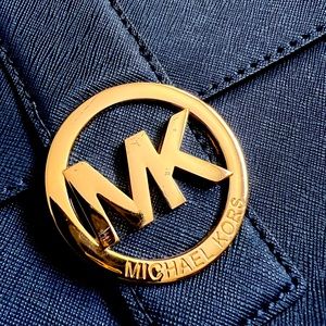 SOLD Michael Kors crossbody